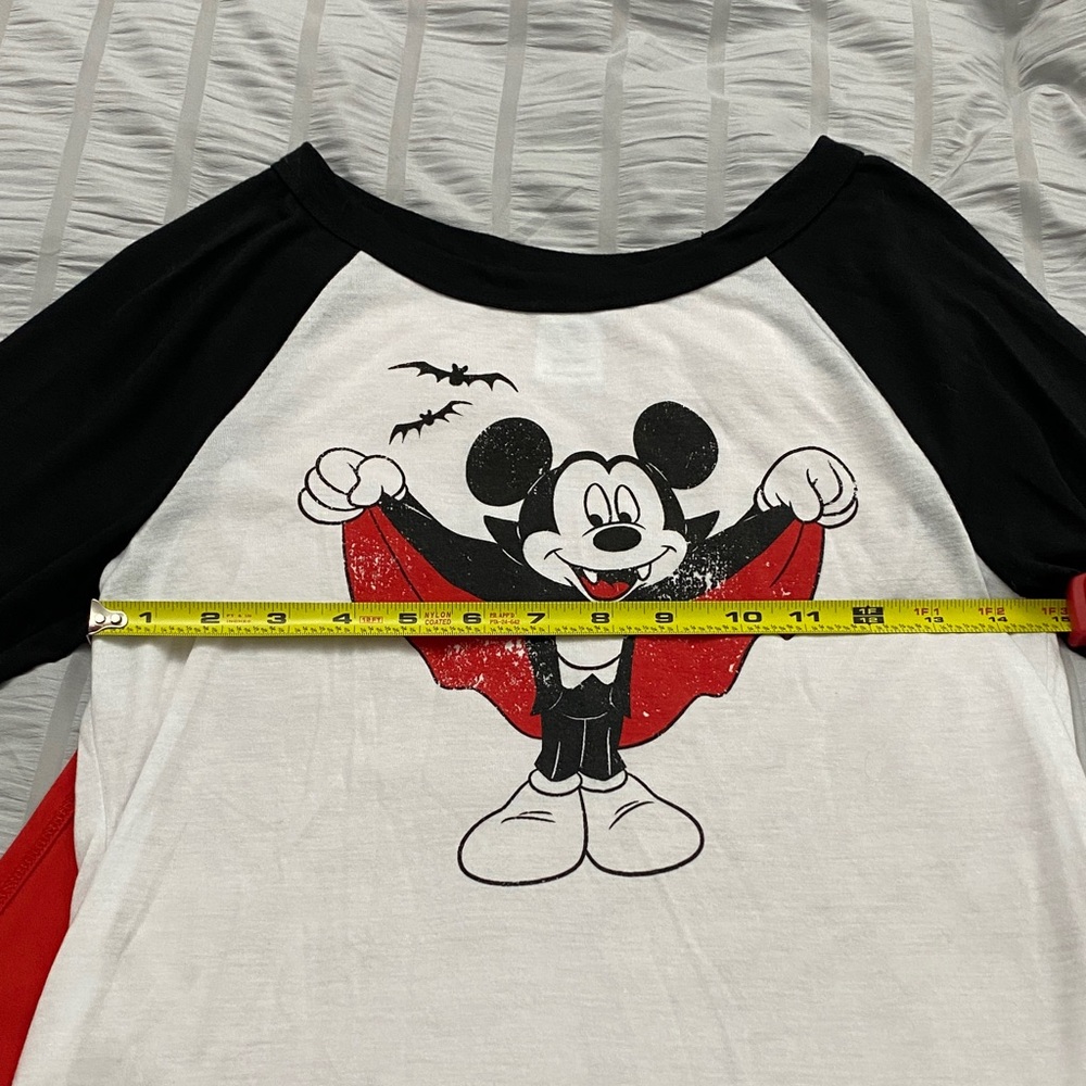 Mickey Mouse Vampire 3 Qtr Sleeve Tee with Red Cape Juniors Size Small Disney - Picture 3 of 9